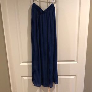 High waisted maxi skirt. Navy blue. Worn once.
